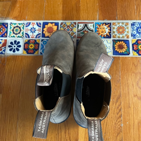 Blundstone #1677 Heeled Boots, Rustic Brown, women’s 7.5 - Picture 2 of 4